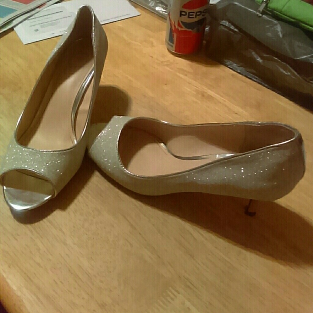 Silver sparkle kitten heels